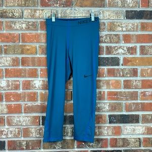 Nike Pro Dri Fit Green Cropped Leggings Womens Medium
